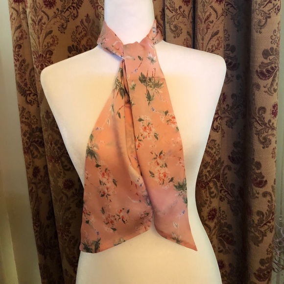 Botanical Print Neckerchief - Picture 2 of 4